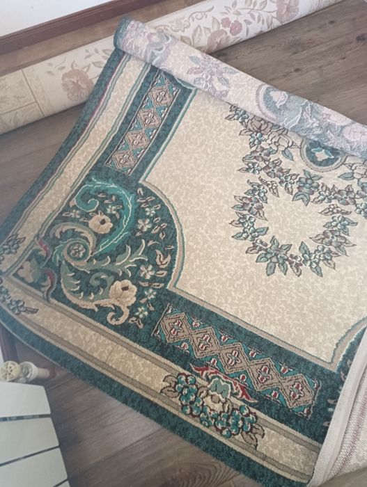 Продам ковры 5*7 и 1,5*2