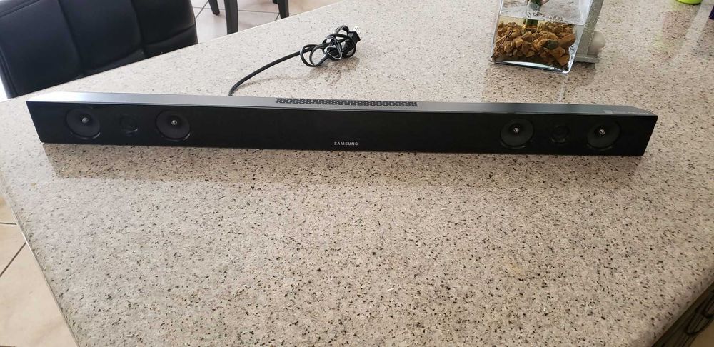 Soundbar Bluetooth Samsung model HW-F450