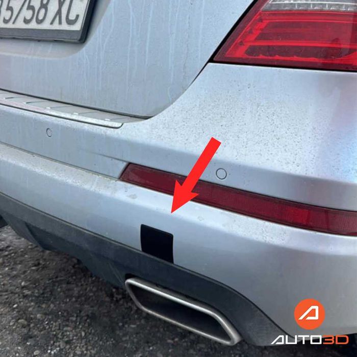 Капачка кука задна броня – фейслифт Mercedes W251