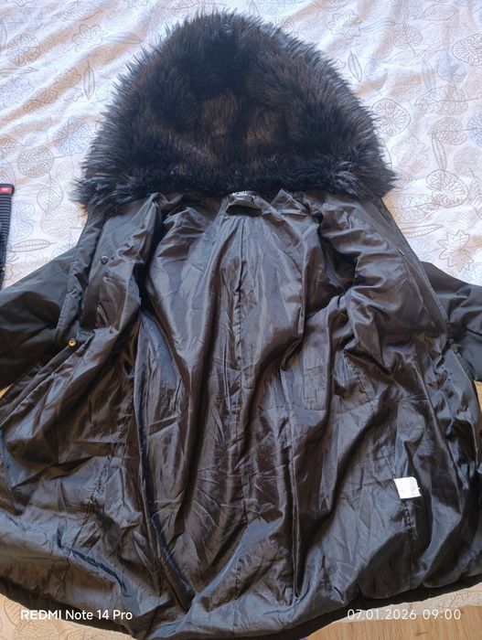 Зимно яке с качулка