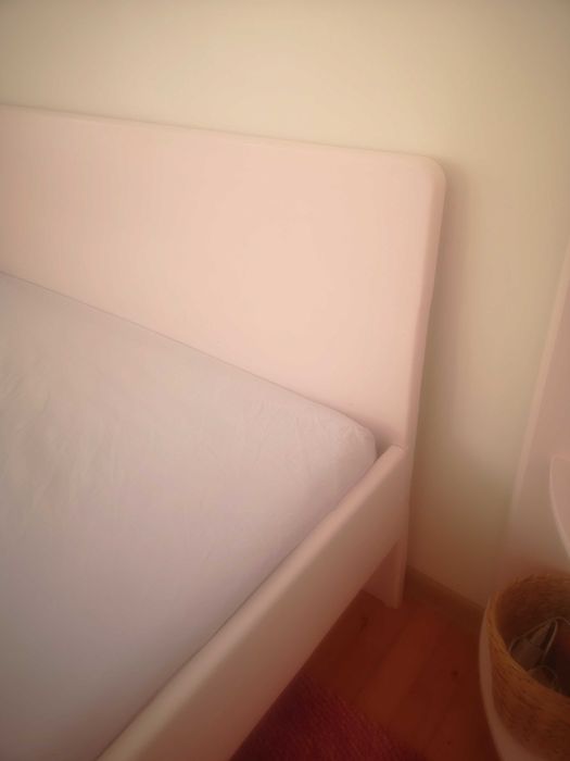 Спалня от масивно дърво