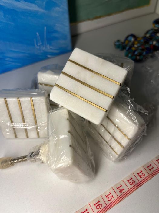 Set 6 manere marmura cu insertie cupru pentru usi dulap