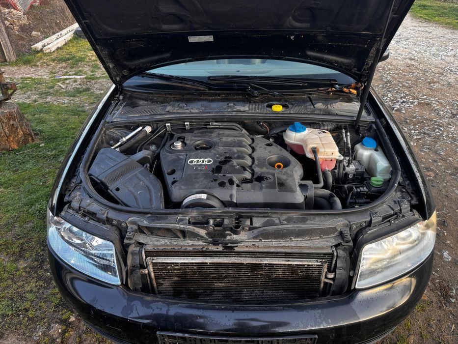 Vând Audi A4 1.9 131 cp