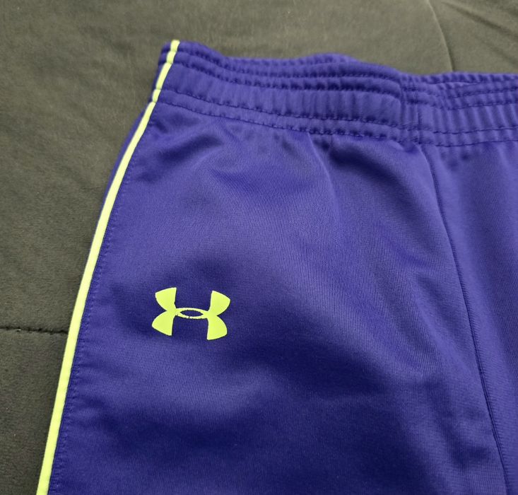 Детски екип Under Armour – лилав 3г.