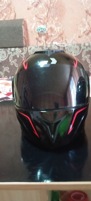 Продам мотошлемы