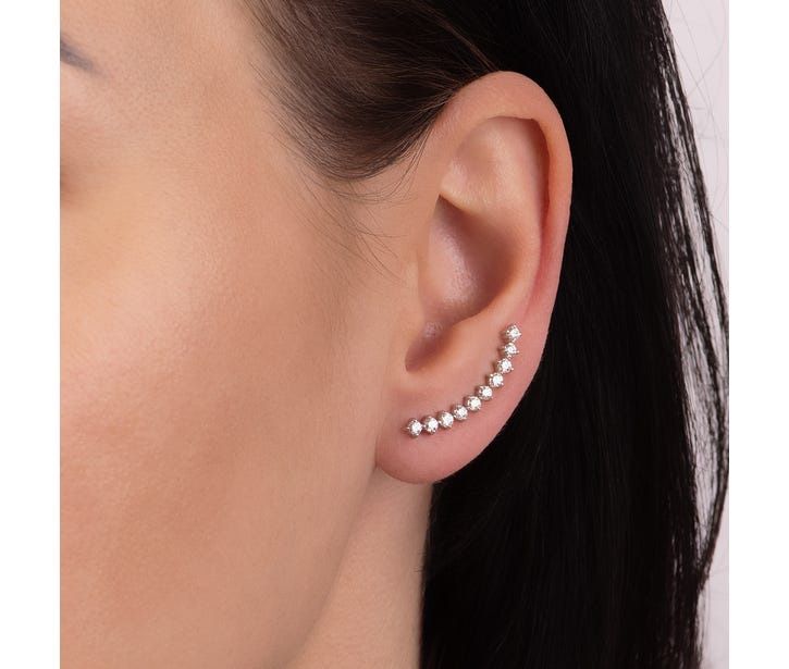 Бриллиантовые серьги-каффы из белого золота