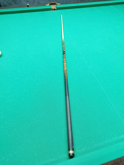 Продам бильярдный кий