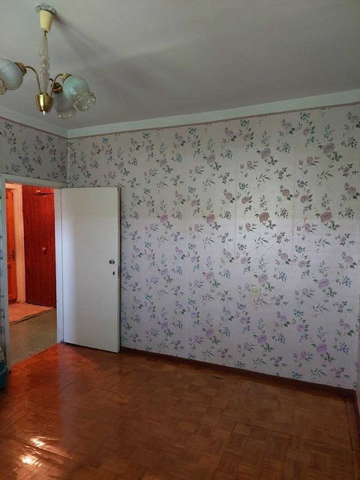 Продается своя 3/3/4 квартира