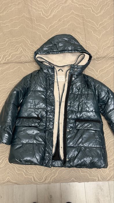 Продам куртку Zara