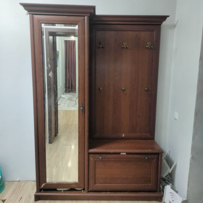 Продам прихожку, шкаф