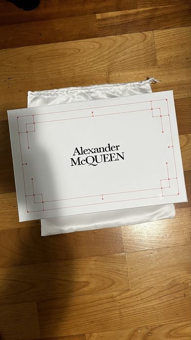 Alexander McQueen 41