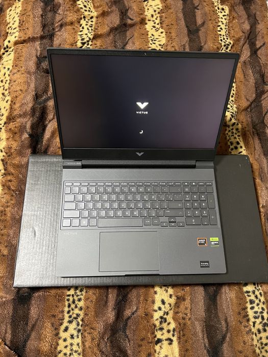 Ноутбук Hp Victus продается в идеале