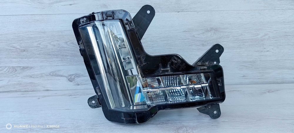 LED дневна светлина / мигач за Cadilac Escalade / Кадилак Ескалейд