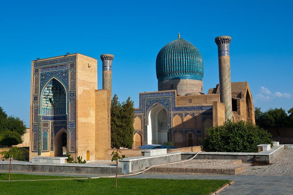 Для туристов из РК в будущем:Трансфер,Гостиницы,Кафе  в будущем!!