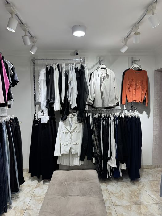 Продам мебель для магазина одежды