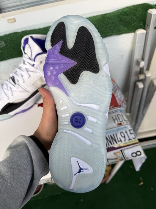 Nike Jordan Two Trey, чисто нови с кутия, EU 44