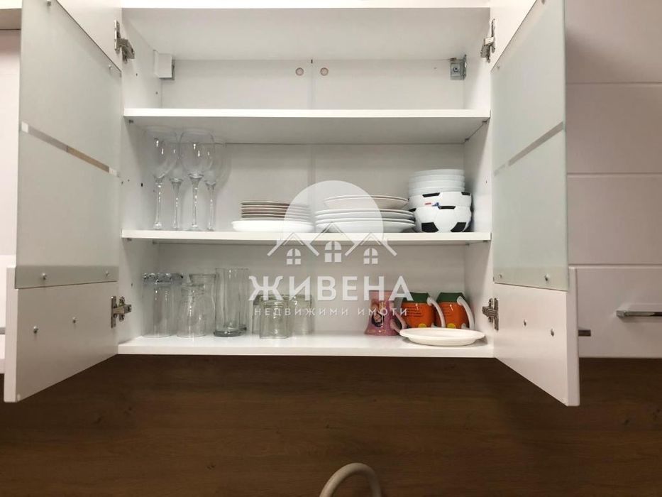 Дава се под наем Едностаен апартамент в Варна, ЖП Гара - 50 кв.м за 435 € - Снимка #11