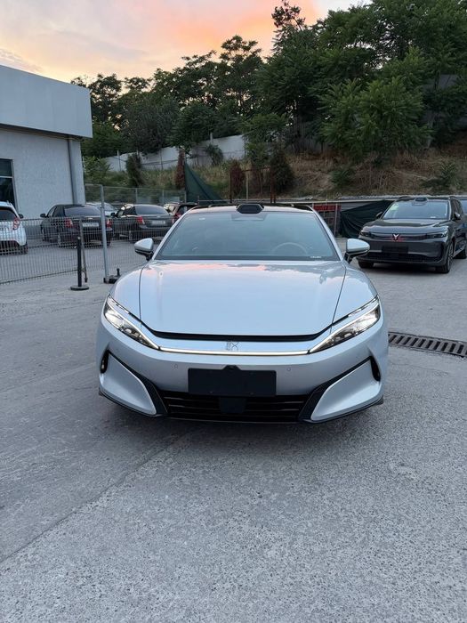 BYD Han L. AWD 3-pozitsia. Zeekir 001. Malibu xl. Kushandasi.