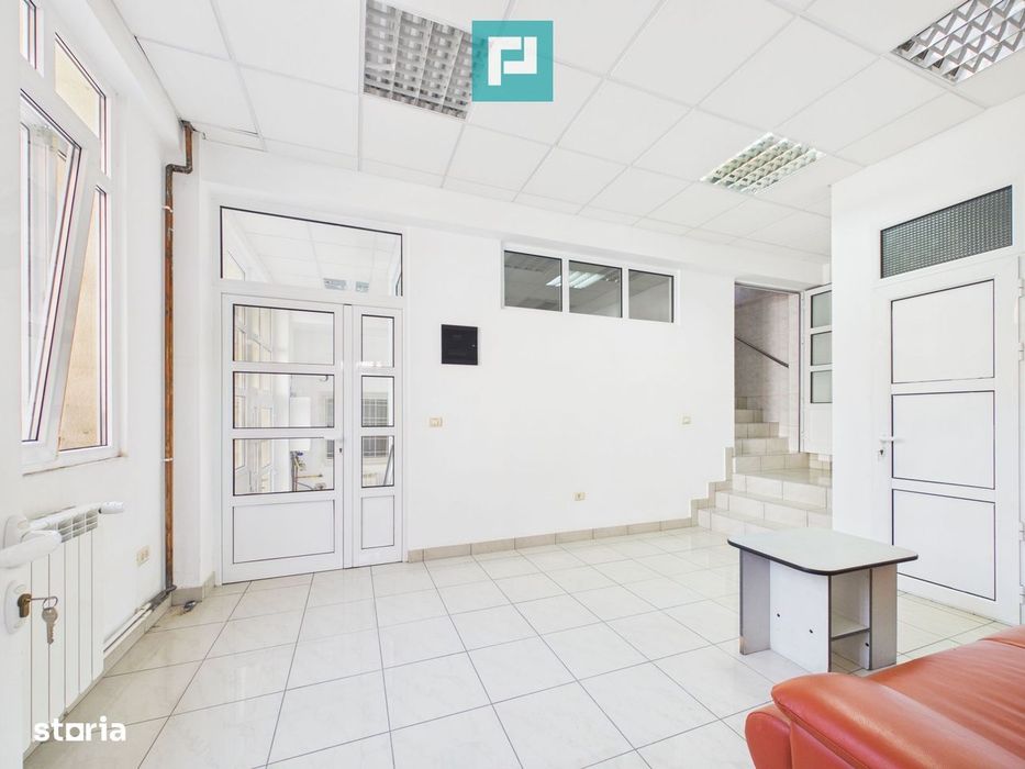 Imobil central cu destinație medicală, Arad