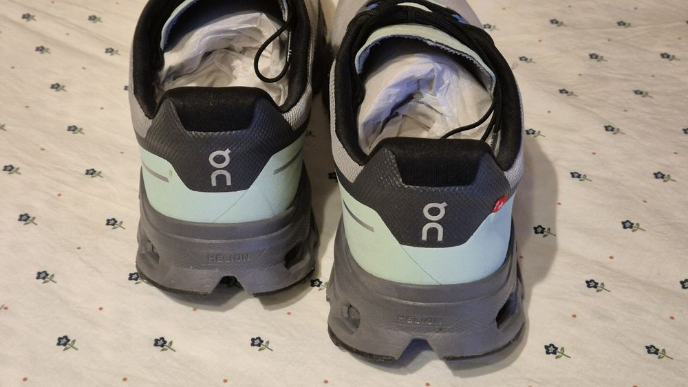 Маратонки On Cloudvista 42