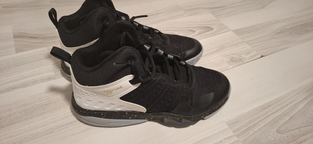 Adidași  ghete nr 37