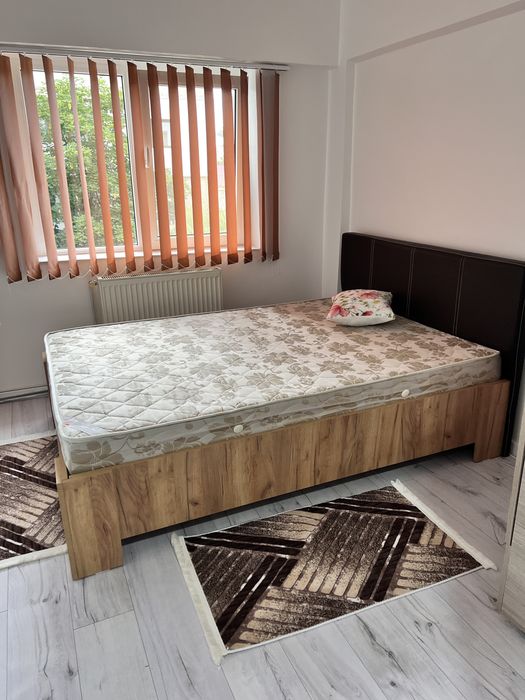 Apartament cu 3 camere de inchiriat
