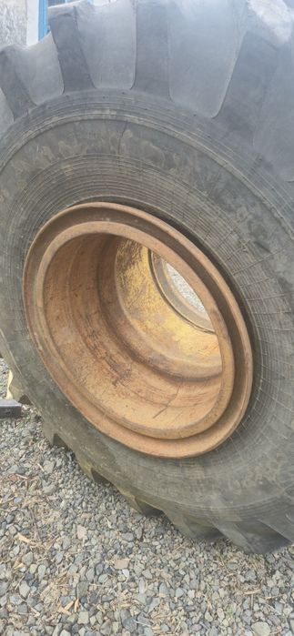 шина с диском на К702