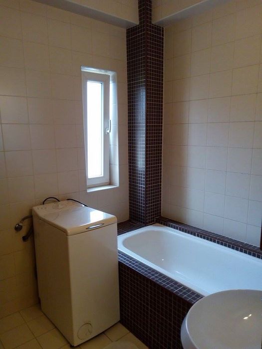 Inchiriez apartament