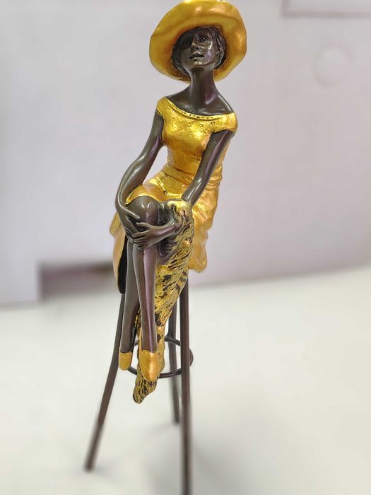 Vând statuie Justiția, din bronz si statuie Lady at the Bar ,din bronz