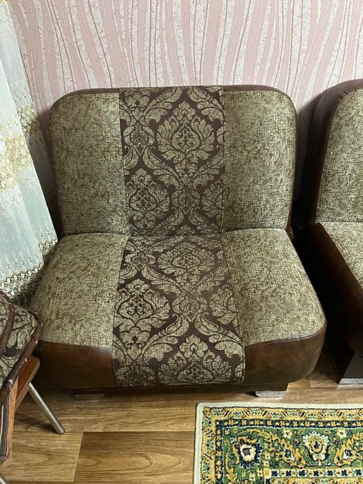 Продам диван в хорошем качестве