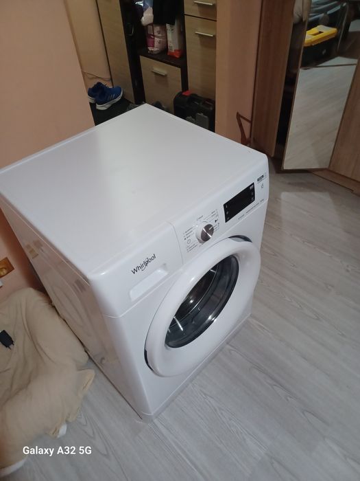 Vând mașină spalat whirlpool