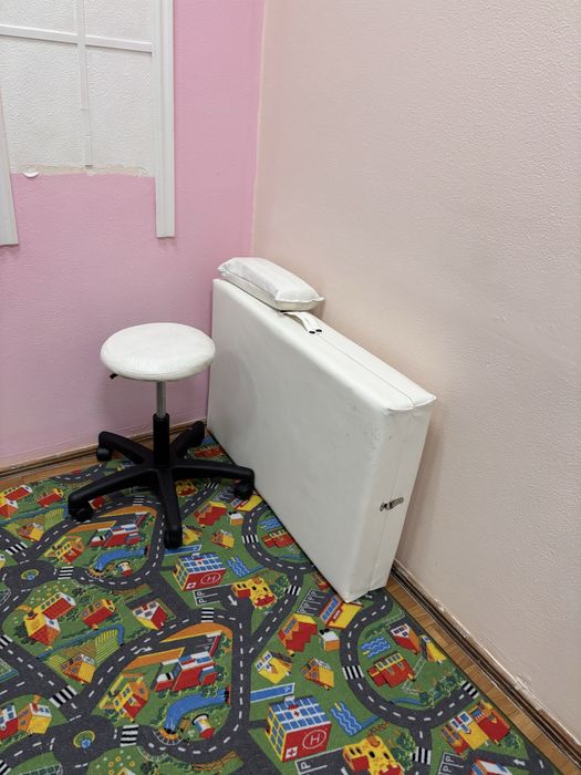 Продам кушетку со стулом