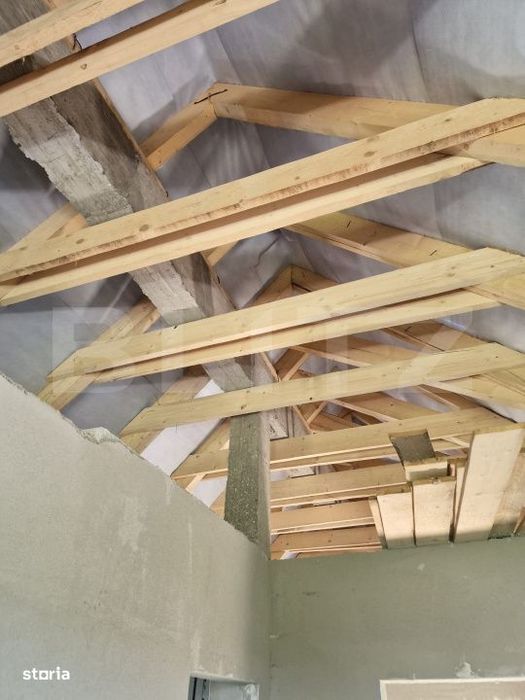 Casa  P+1 cu terase spatioase, gradina si 2 locuri de parcare – Jucu