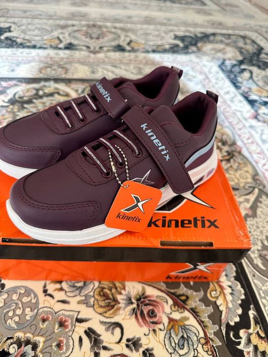 Продается кроссовки