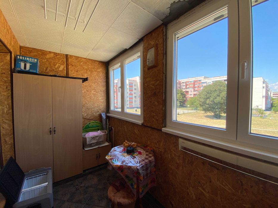 Продава се Двустаен апартамент в Русе, Чародейка - Север - 68 кв.м за 1103 €/кв.м - Снимка #5