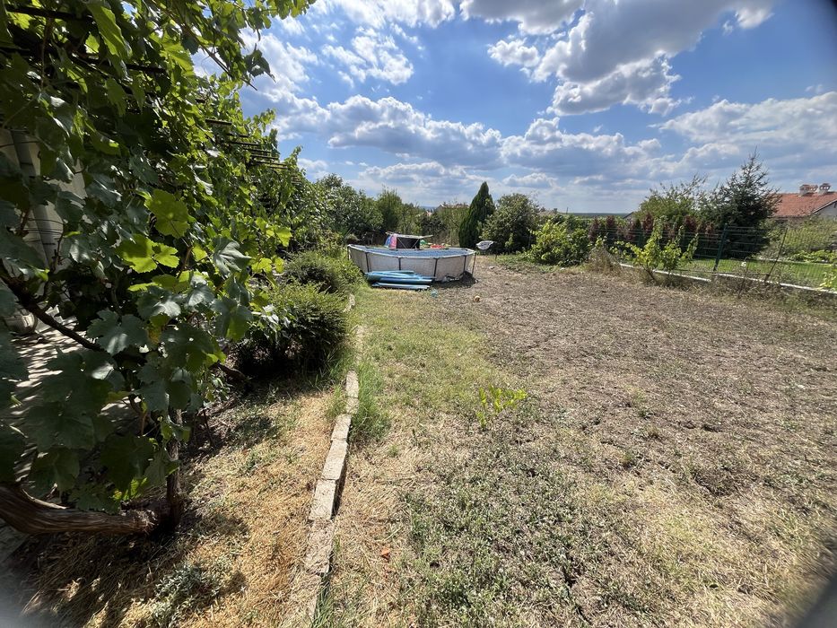 Къща под наем в село Веселие