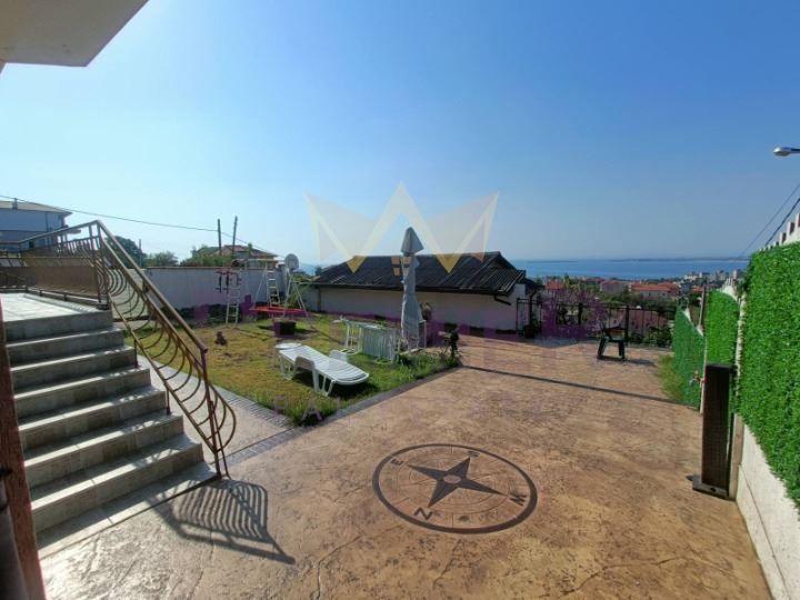 Продава се Къща в Свети Влас - 320 кв.м за 463 €/кв.м - Снимка #2