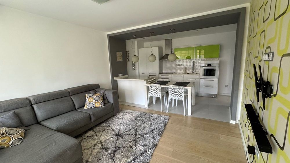 Продава се Тристаен апартамент в София, Гоце Делчев - 85 кв.м за 9 €/кв.м - Снимка #3