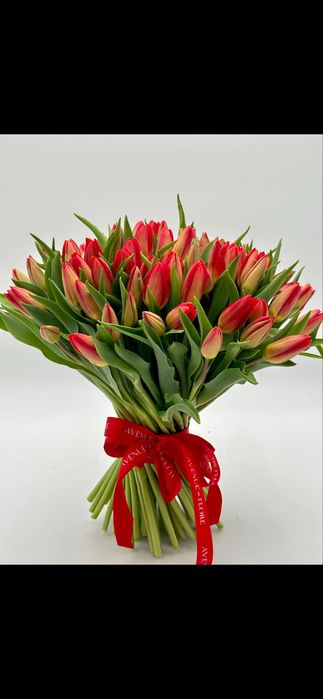 красивые букеты тюльпанов для 8 марта