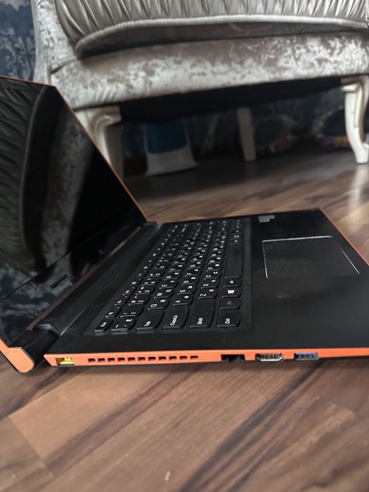 Нетбук Lenovo, черный, продается срочно