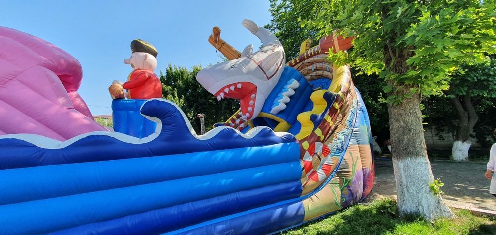 Батут 14×7 сотилади.Холати яхши