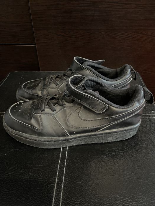 Adidași Nike copii negri – mărime 35 - Stare Foarte Bună
