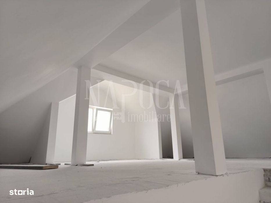 Casa 5 camere de vanzare in Dezmir