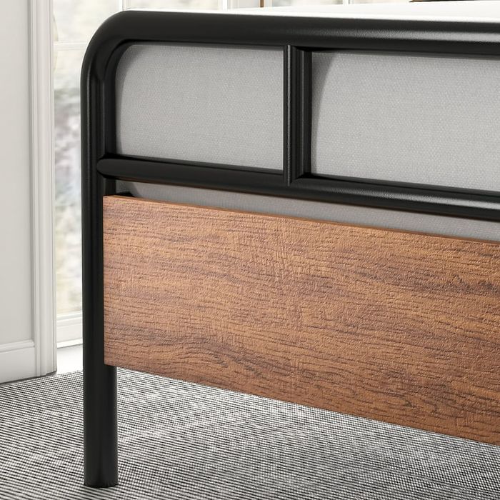 Kravat. Металлическая кровать    ( ХАН )