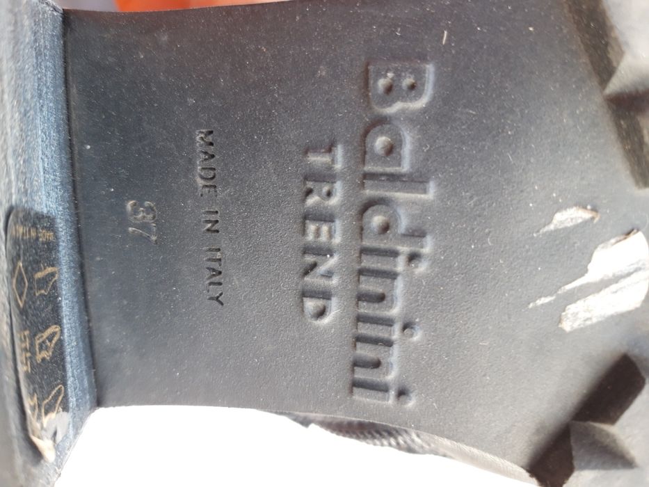 Продам обувь женскую