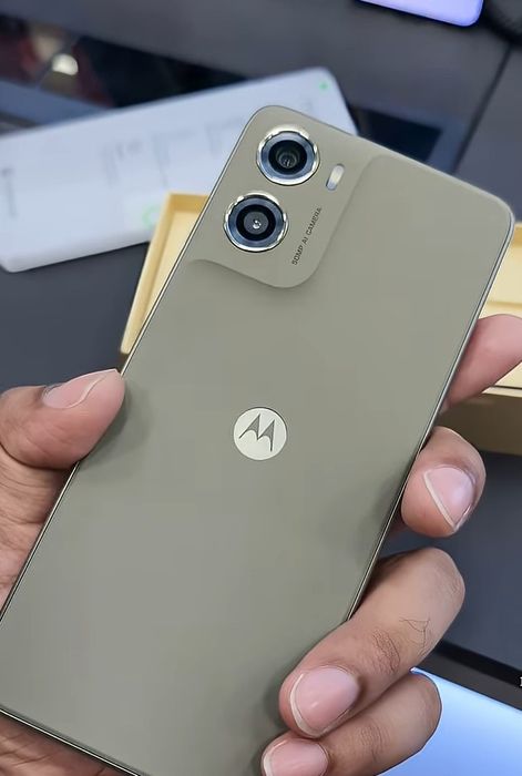 Продам смартфон срочно
