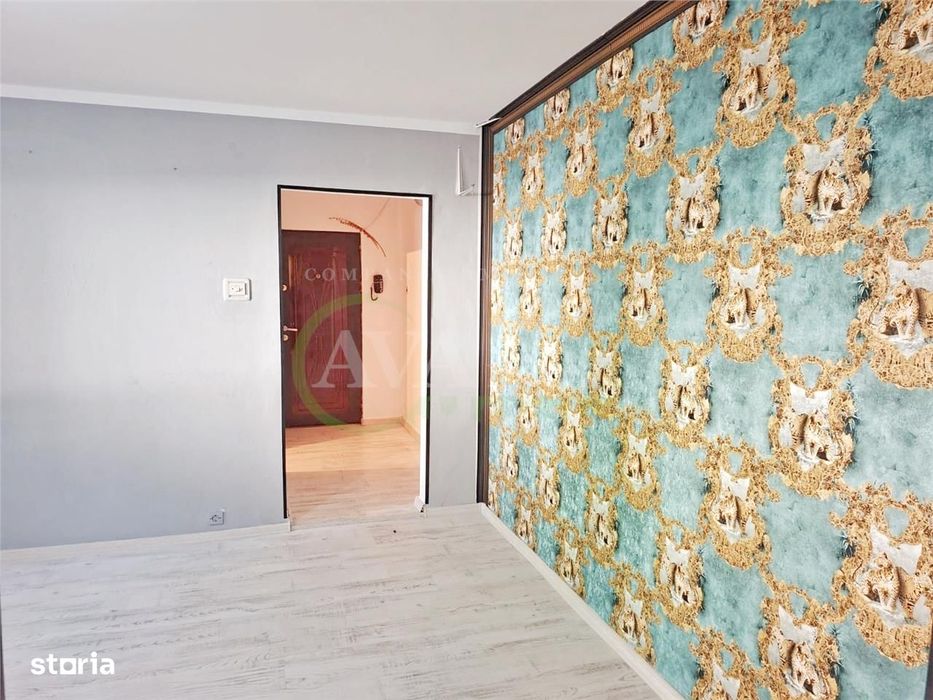 Apartament 2 camere semidecomandat, zona Narcisa