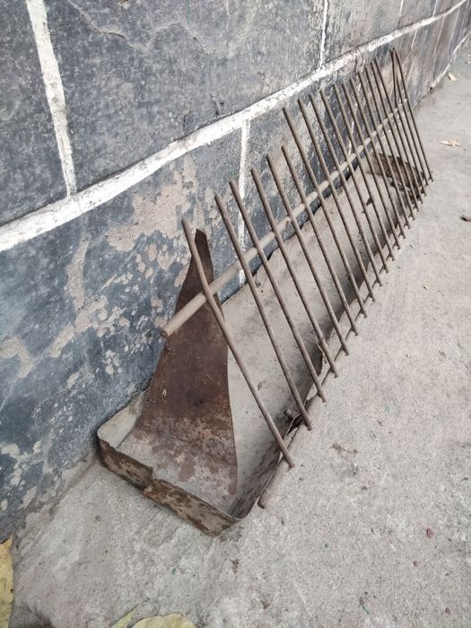 Кормушка для птицы.