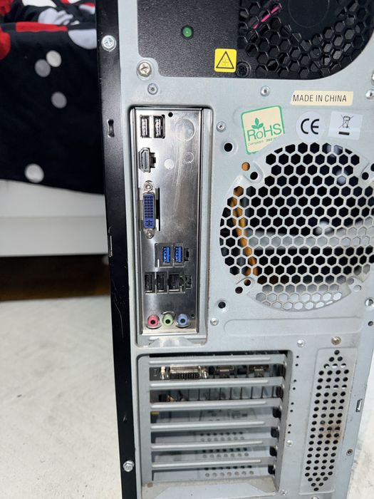 COMBO- Calculator & Monitor