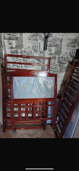 Детская кроватка